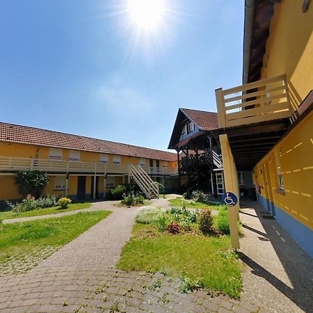 Le Relais De Wasselonne Aparthotel Exterior foto